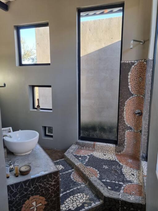 Hackberry House Black Thorn Cottage, Off Grid Khemsbok Exterior foto